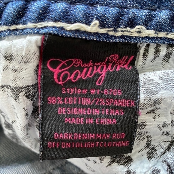 Rock & Roll Cowgirl Mid Rise Bootcut Jeans Sz 32 x 32 Bling Pocket - Picture 10 of 13